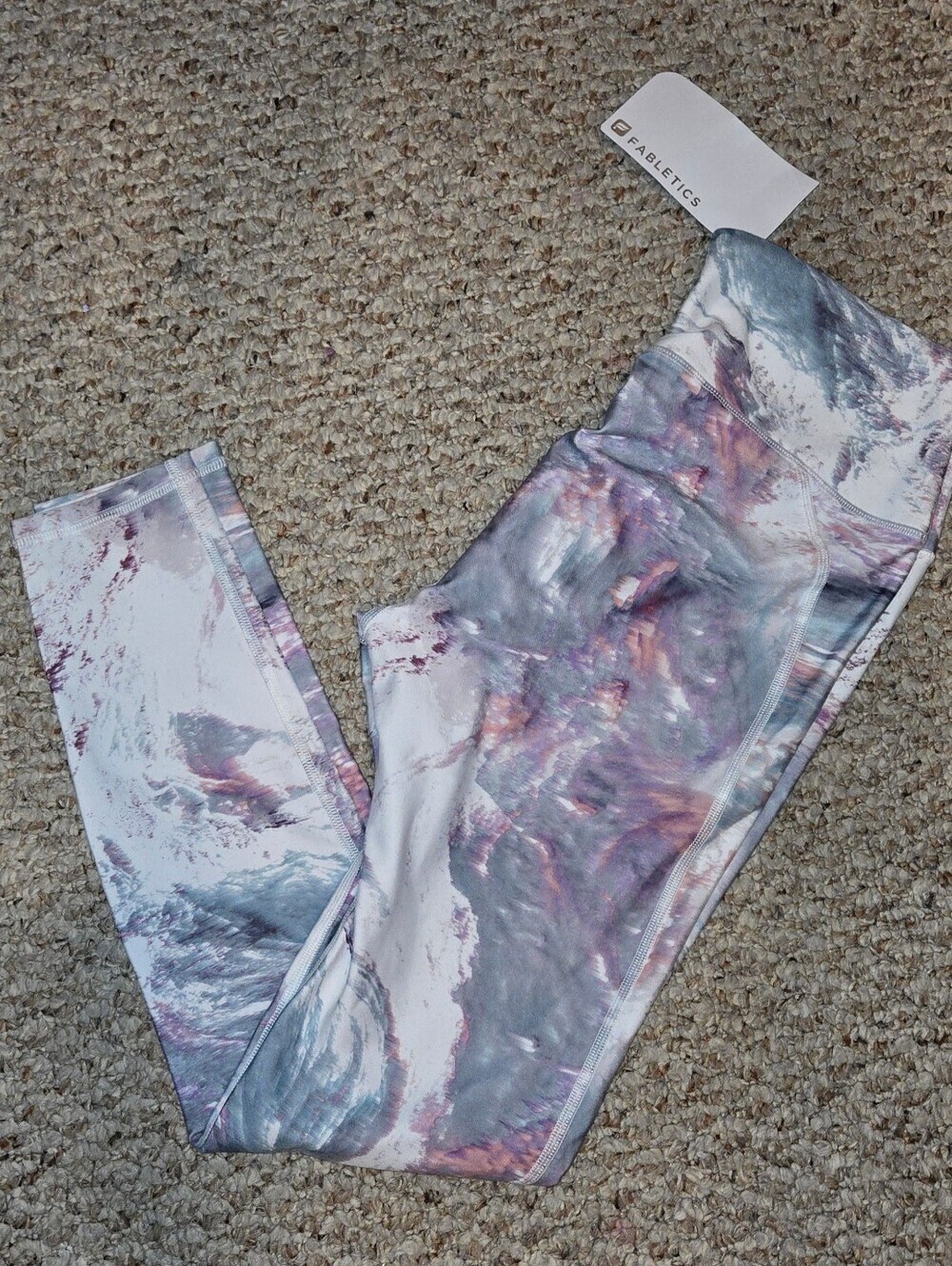 NWT Fabletics Define high-waisted Powerhold 7/8 Legging Women's Size Medium Marb